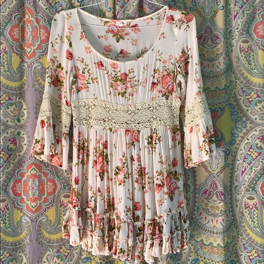 Bohemian flowy mini dress/tunic